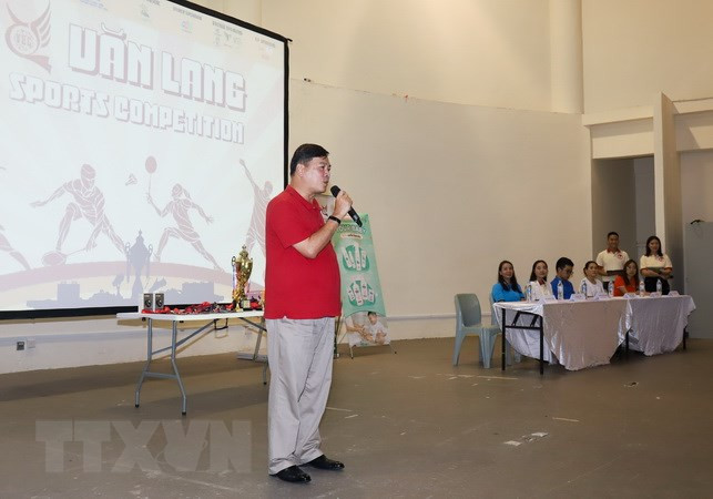 梅福勇大使在开幕式上发表讲话。（图片来源：越通社）