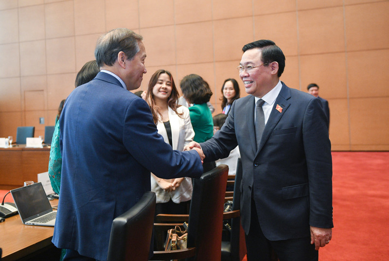 国会主席王廷惠会见美国-东盟商务理事会企业家代表团。（图片来源：国会官网）