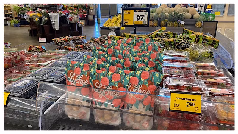 在美国超市的越南荔枝。