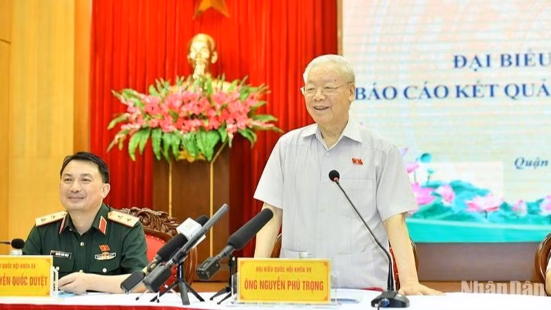 越共中央总书记阮富仲在国会第五次会议后开展接触选民活动。