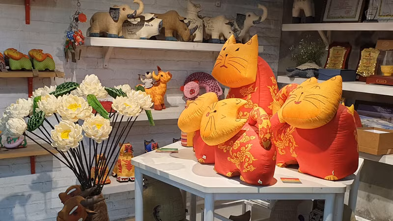 越南残疾人制作的手工艺品。