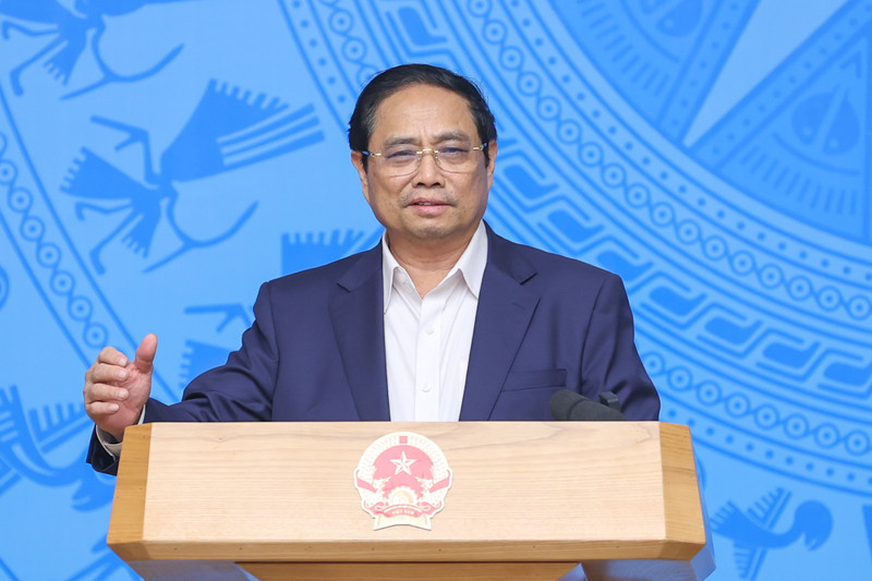 范明正总理在会上发表讲话。