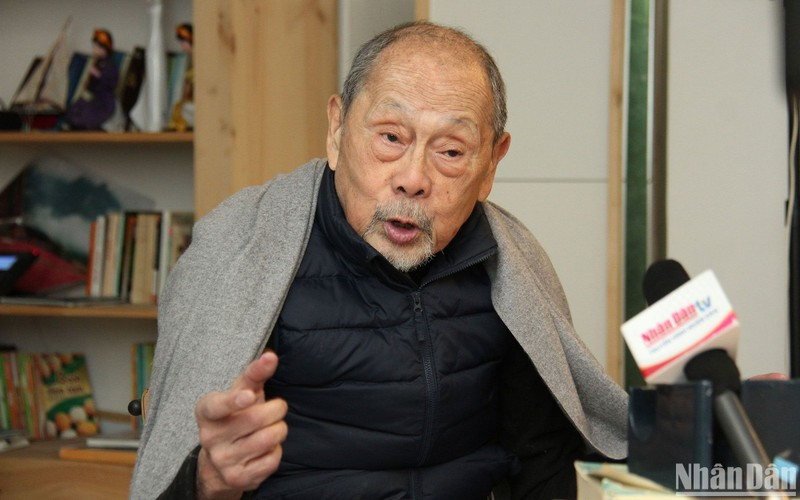 前旅居法国越南人协会负责外交事务主席阮文本。