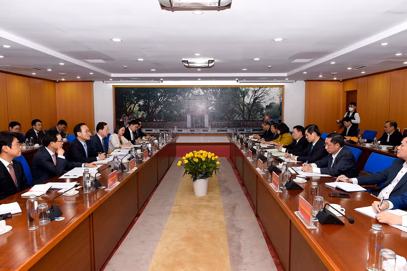 会议场景。（图片来源：财政部官网）