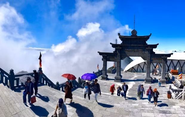 沙坝接待游客量约达4.2万人次，是去年同期的2.7倍。