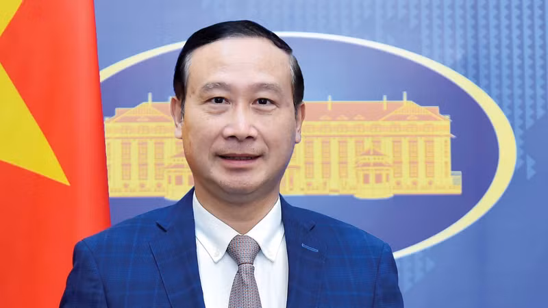 越南驻比利时大使、越南常驻欧盟代表团团长阮文草。