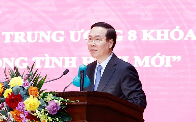 越南国家主席武文赏发表讲话。