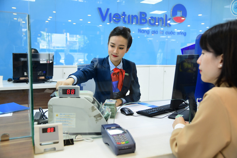 附图：多家银行宣布利润实现正增长。