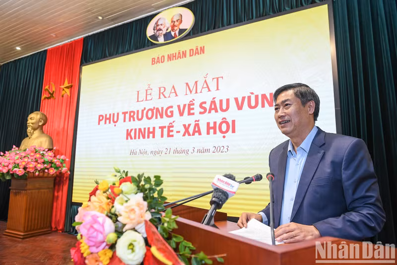 《人民报》有关六个经济社会区的副刊正式问世【组图】 ảnh 6