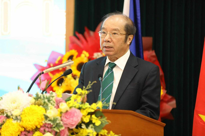 河内市越捷友好协会主席彭进龙在活动上发言。