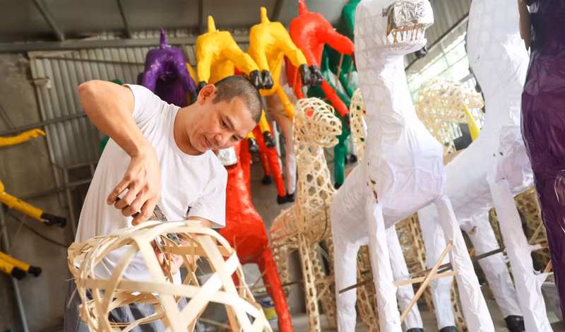 福庵村是著名的纸扎村。（图片来源：hanoimoi.com.vn）