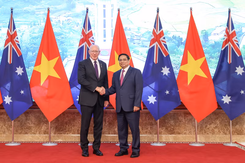 越南政府总理范明正和澳大利亚总督大卫·赫尔利。（图片来源：VGP）