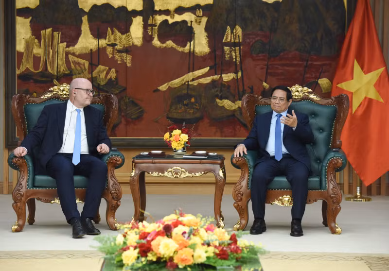 越南政府总理范明正会见国际海洋法法庭庭长托马斯·海达尔。