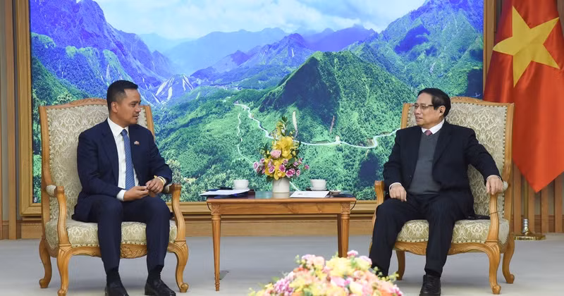 越南政府总理范明正会见柬埔寨副首相兼内政部大臣韶索卡【组图】