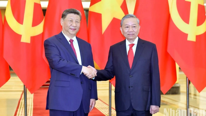 越共中央总书记苏林与中共中央总书记、中国国家主席习近平。