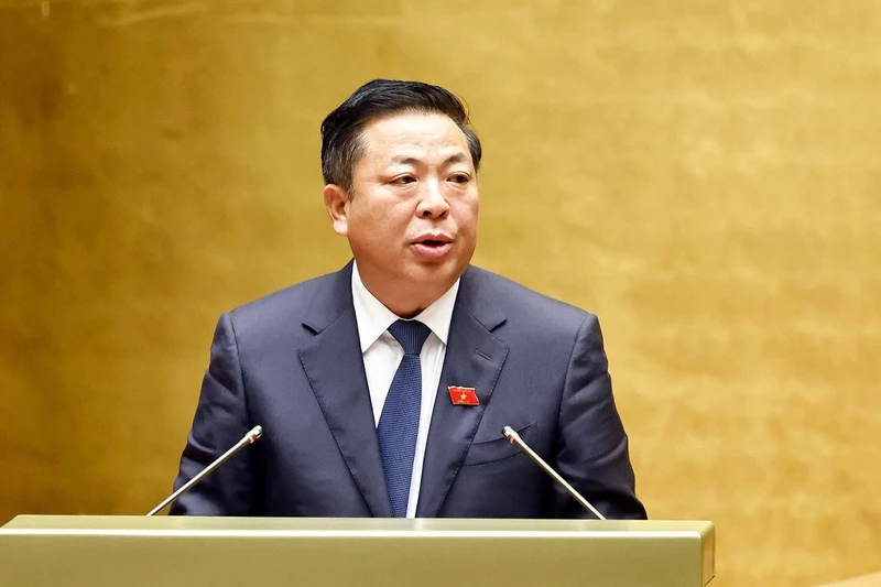 建设部长陈宏明发言。（图片来源：越通社）