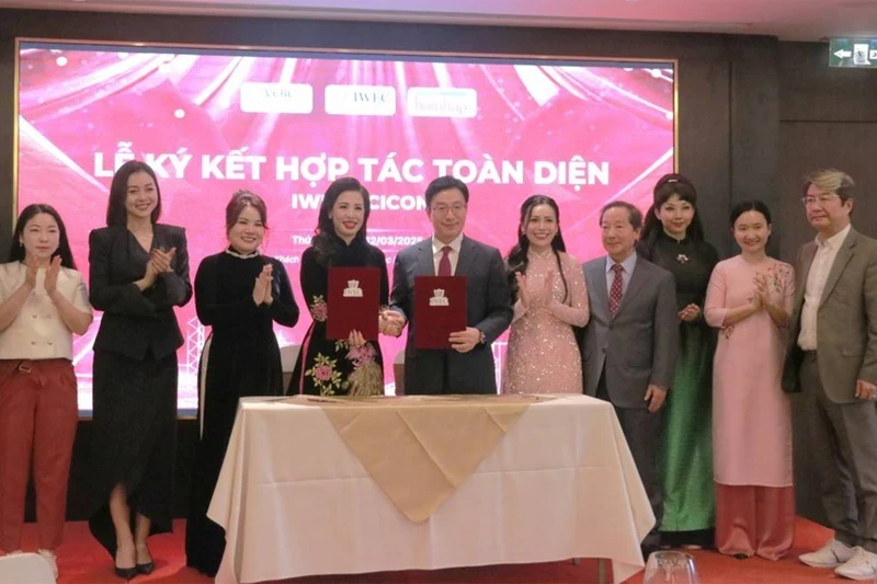 世界女性创业家协会（IWEC）和韩国CICON签署全面合作协议。