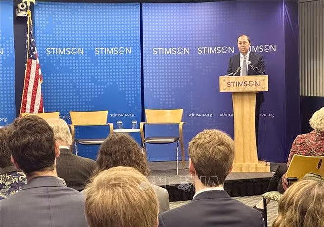 越南驻美国大使阮国勇发表讲话。（图片来源：越通社）