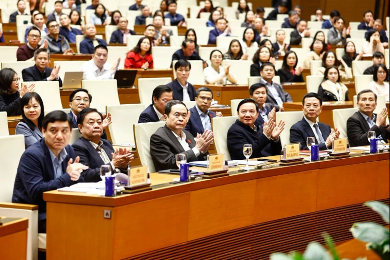 国会主席陈青敏出席会议。（图源：越通社）