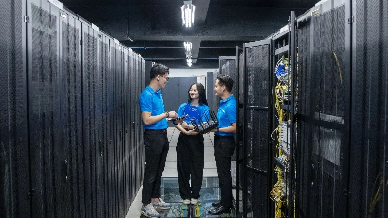 一家专注于研发产品和技术解决方案的公司的年轻工程师团队。（山松 摄）