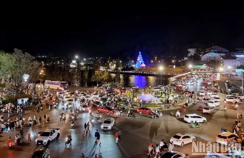 大叻市中心在平安夜。