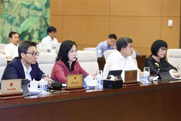 参加会议的代表们。（图片来源：越通社）