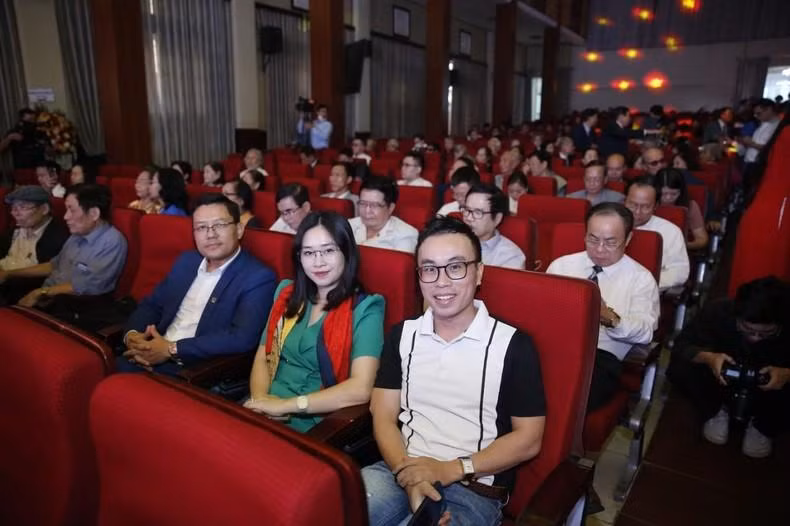 出席活动各位代表。