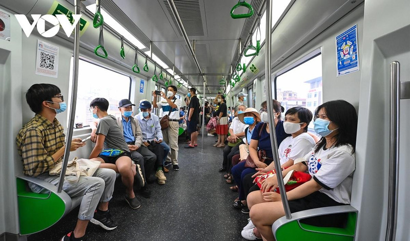 越来越多河内市民喜欢使用这种交通工具。（图片来源：越南之声）