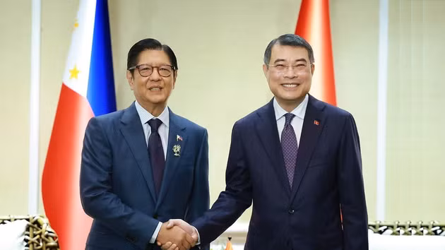 越南政府总理黎明兴会见2026年东盟轮值主席国菲律宾总统费迪南德·罗慕尔德兹·马科斯。