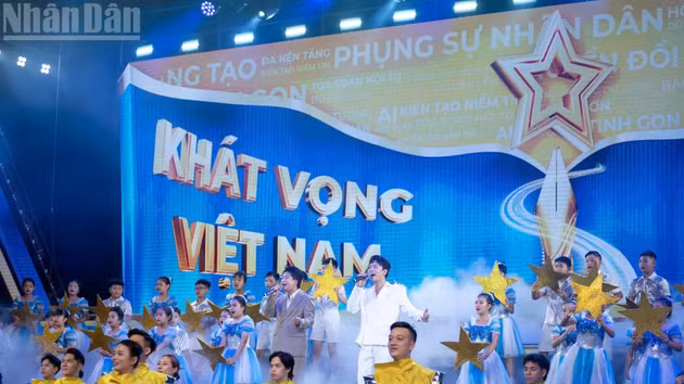 越南《人民报》在第20届国家新闻奖荣获2项A等奖、3项B等奖和2项C等奖【组图】