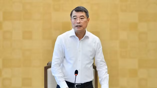 黎明兴总理发表指导性讲话。