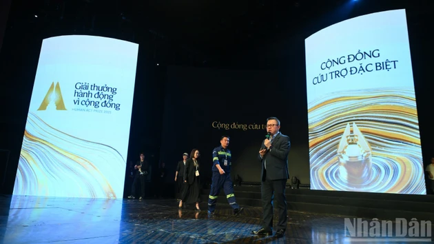 2025年社区行动奖颁奖典礼前夕的图片【组图】