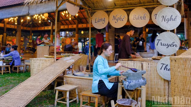 向胡志明市居民和游客推出全国各地500道特色菜肴【组图】