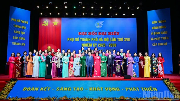 各位代表合影。