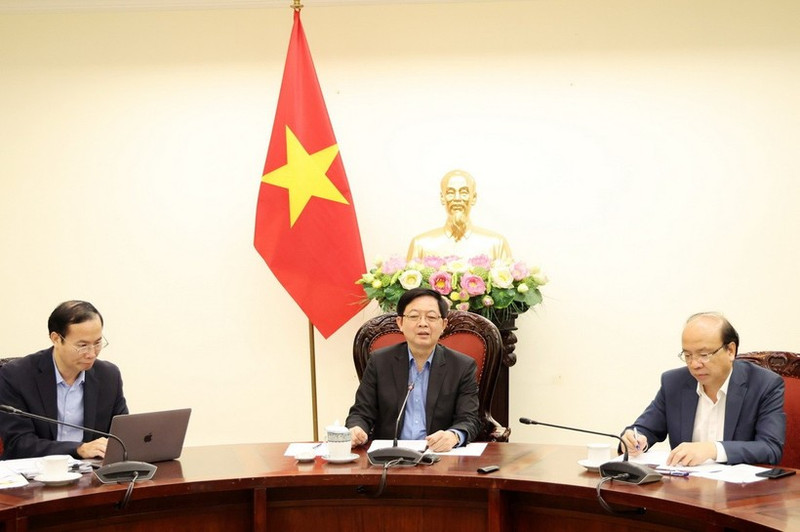 政府副总理胡国勇主持与司法部的工作会议。（图片来源：政府网）