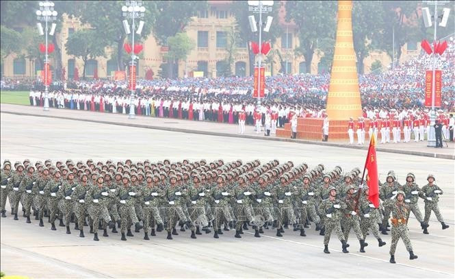 参加阅兵式的部队方阵。（图片来源：越通社）