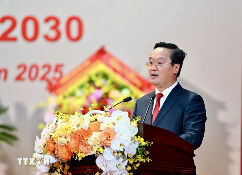 阮德忠同志再次当选义安省委书记。（图片来源：越通社）