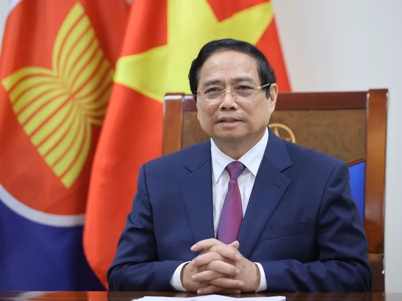 范明正总理就东盟成立58周年暨越南加入东盟30周年发表视频讲话。（图片来源：越通社）