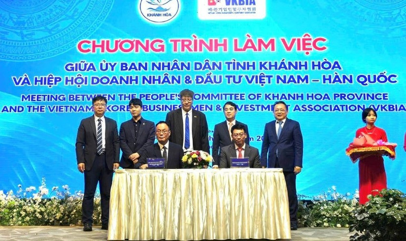 越韩企业家与投资者协会和庆和省太平洋大学签署全面战略合作意向书。（图片来源：VKBIA）