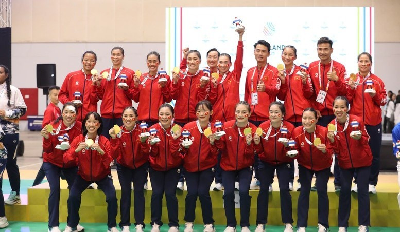 越南女子手球队在第33届东南亚运动会中获得金牌。（图片来源：政府网）