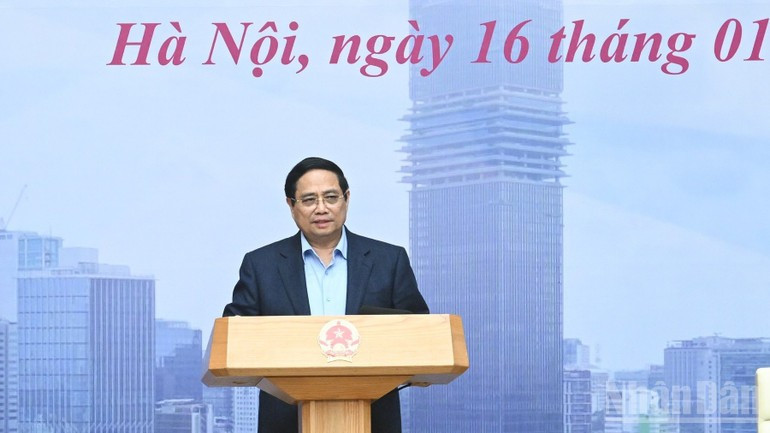 范明正总理在会上发表讲话。（陈海 摄）