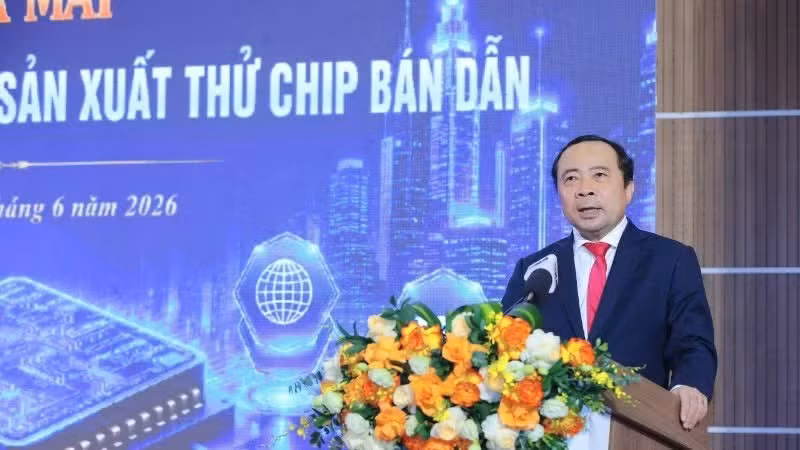 越南科技部长武海军在活动上发表讲话。