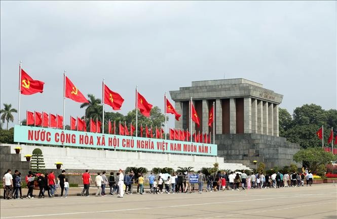 胡志明主席陵自2025年8月2日起重新开放。（图片来源：越通社）