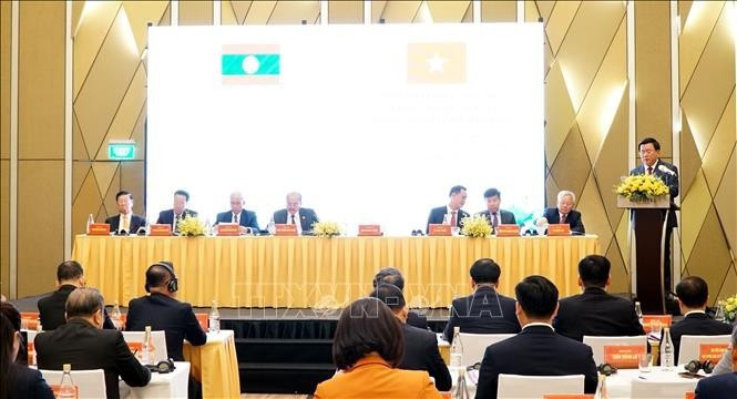 研讨会现场。(图片来源:越通社)