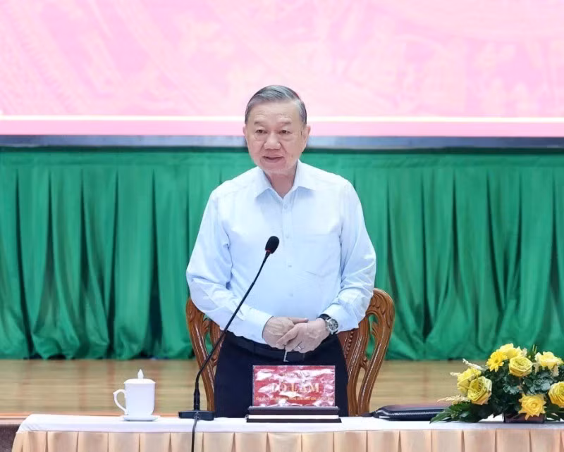 苏林总书记在会上发表讲话。（图片来源：越通社）