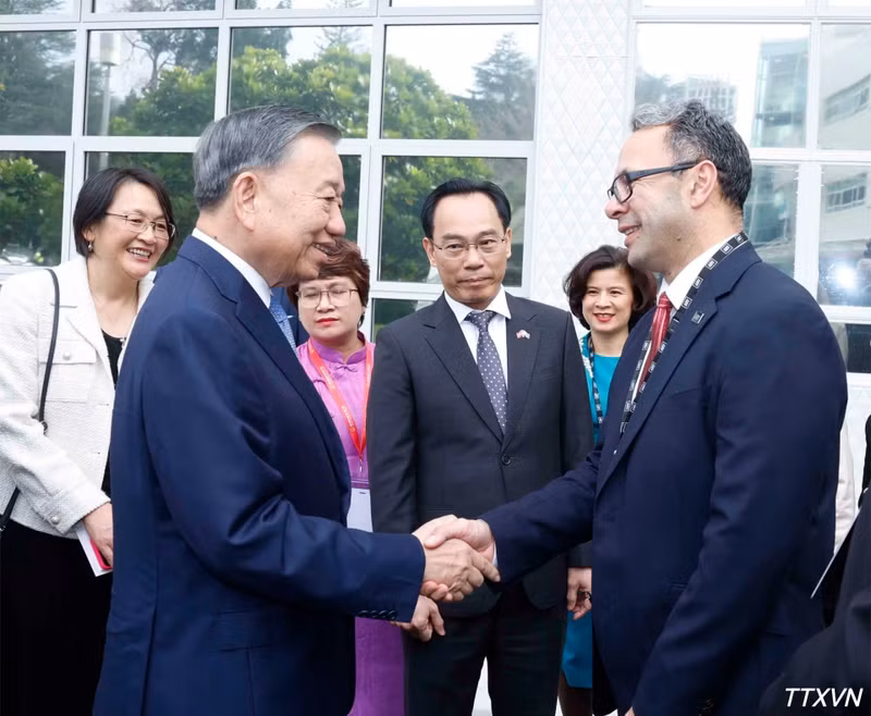 越共中央总书记、国家主席苏林出席越南—新西兰高等教育与职业教育论坛。（图片来源：越通社）