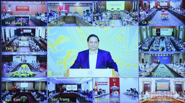 会议通过线上线下的相结合方式举行，设在政府总部的会议主会场与63个中央直辖省市的分会场连线。（陈海 摄）