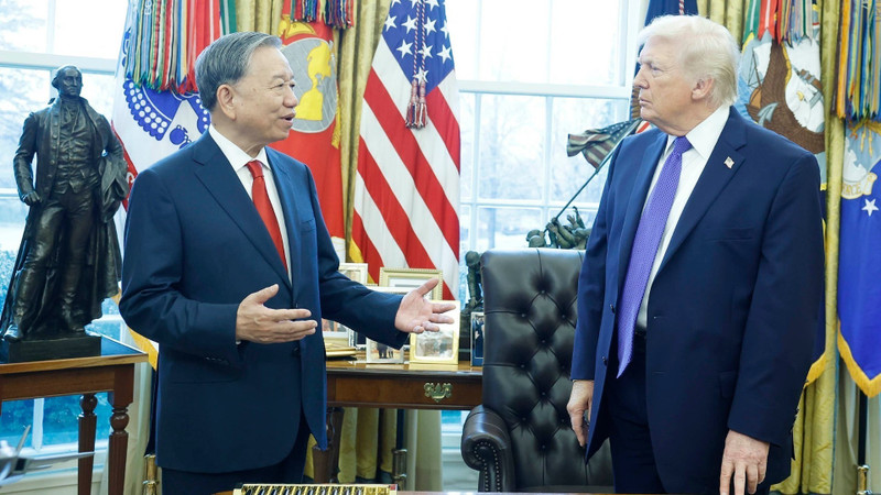 越共中央总书记苏林会见美国总统唐纳德·特朗普。