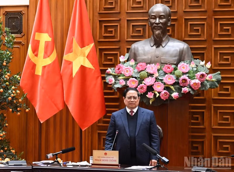 越南政府总理、国家核电站建设指导委员会主任范明正在会上致辞。（陈海 摄）