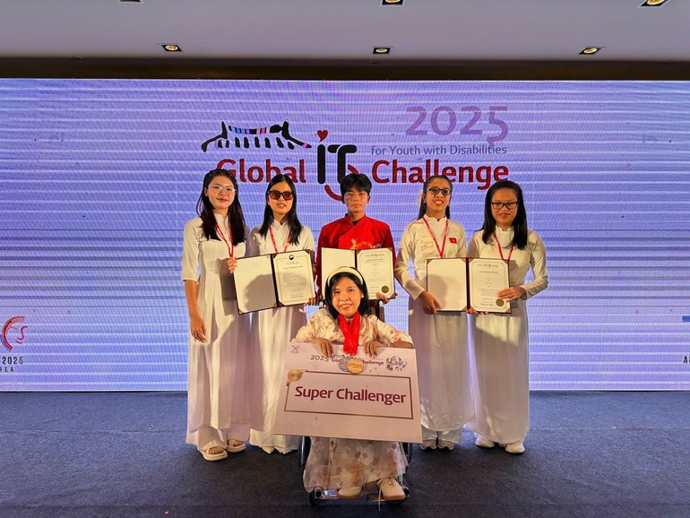 越南参赛队伍斩获多项大奖。（“生命毅力”股份公司供图）